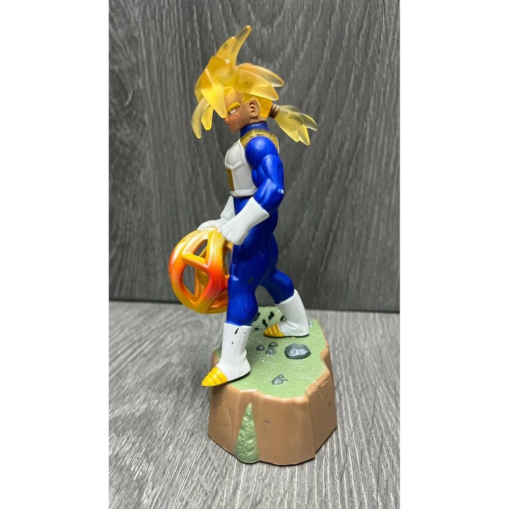 Irwin Toy Dragon Ball Z Super Saiyan Trunks Action Figure with Base 2002
